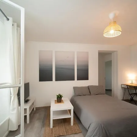 Apartment Equipe Parking Balcon 2 Marseille