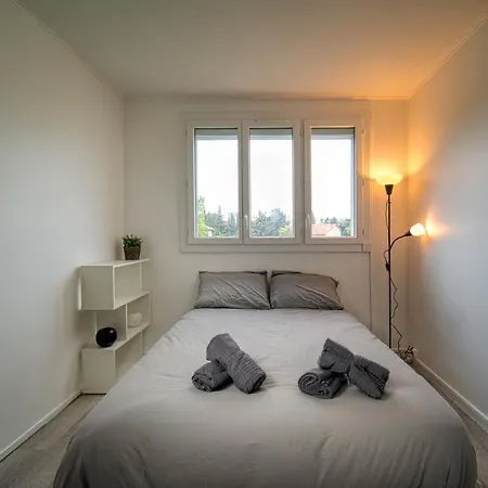 Apartment Equipe Parking Balcon 2